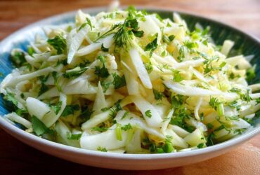 Apple Fennel Slaw
