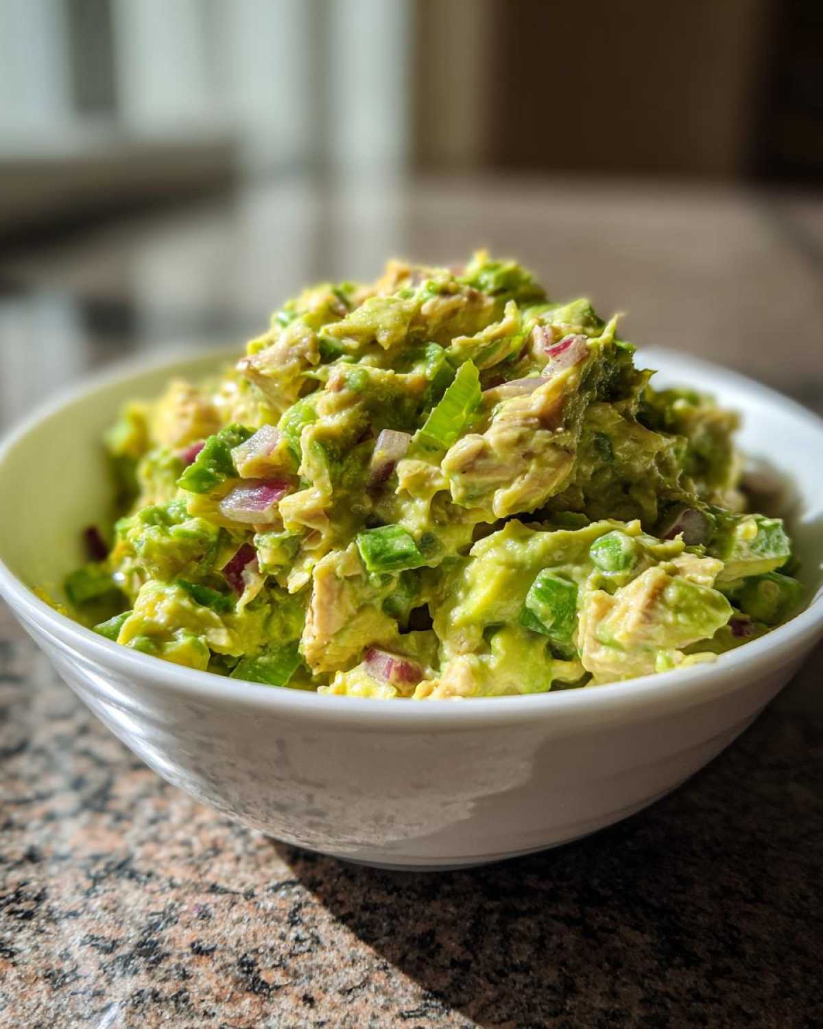 Avocado tuna salad - detail 3