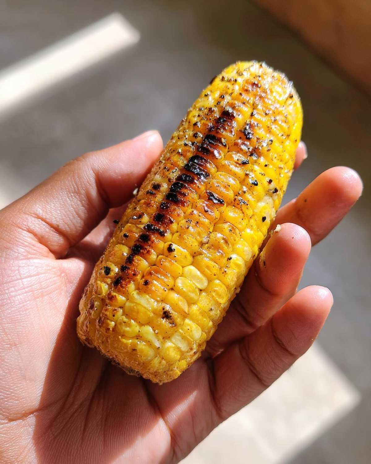 Charred Mexican street corn - detail 1