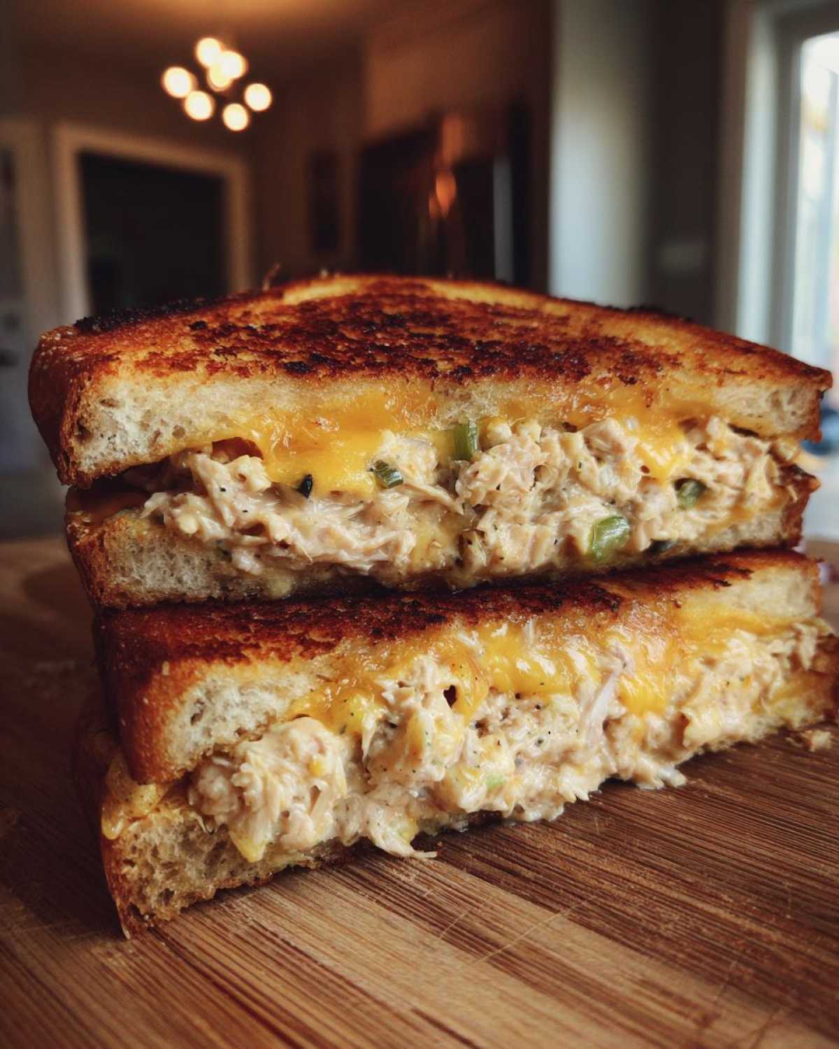 Classic tuna melt - detail 3