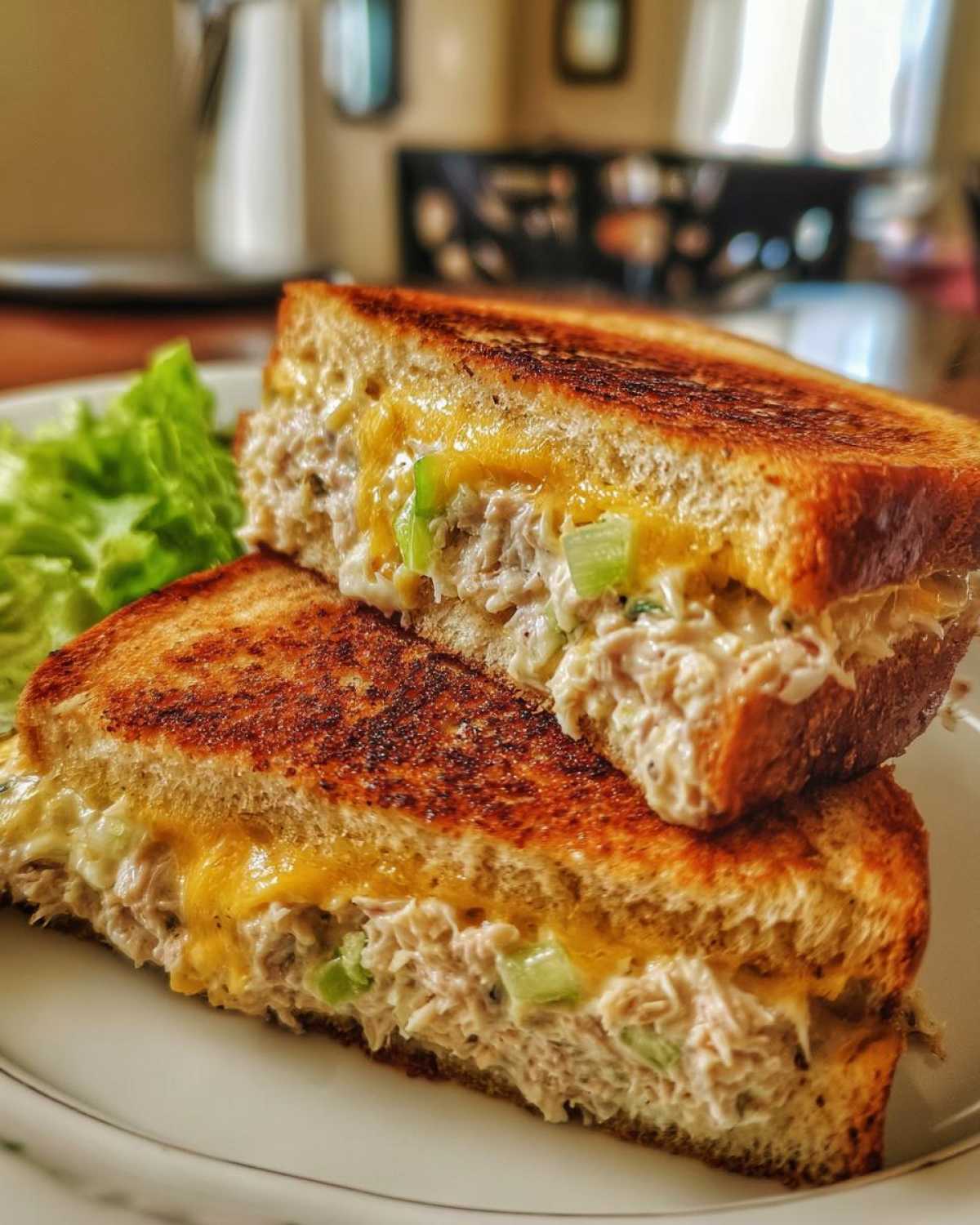 Classic tuna melt - detail 4