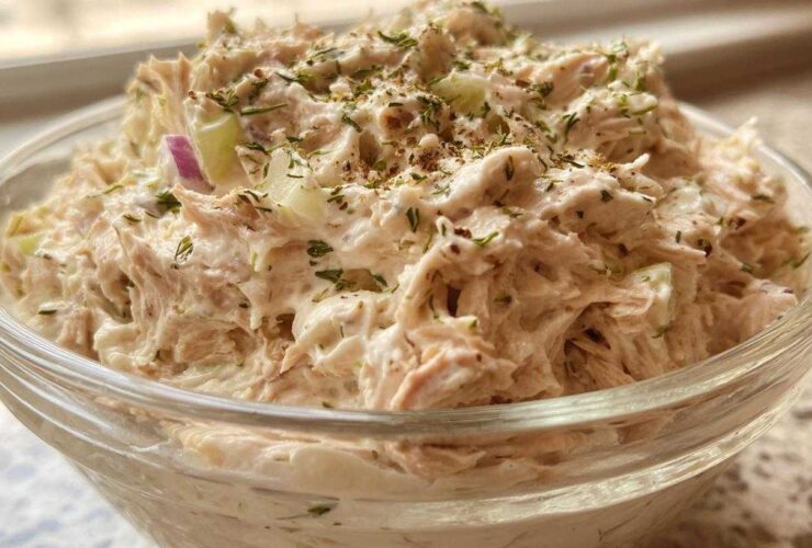 Greek yogurt tuna salad