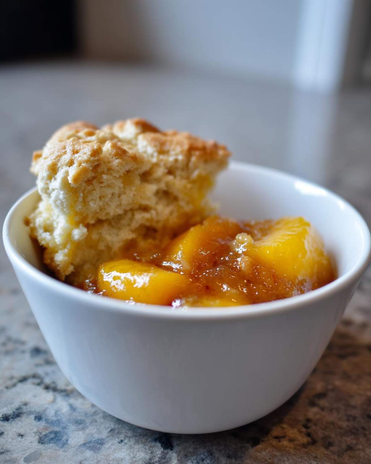 Homemade Peach Cobbler (with Fresh Peaches) - detail 1