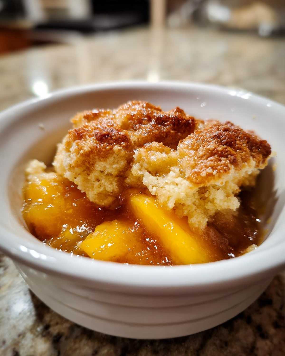Homemade Peach Cobbler (with Fresh Peaches) - detail 2