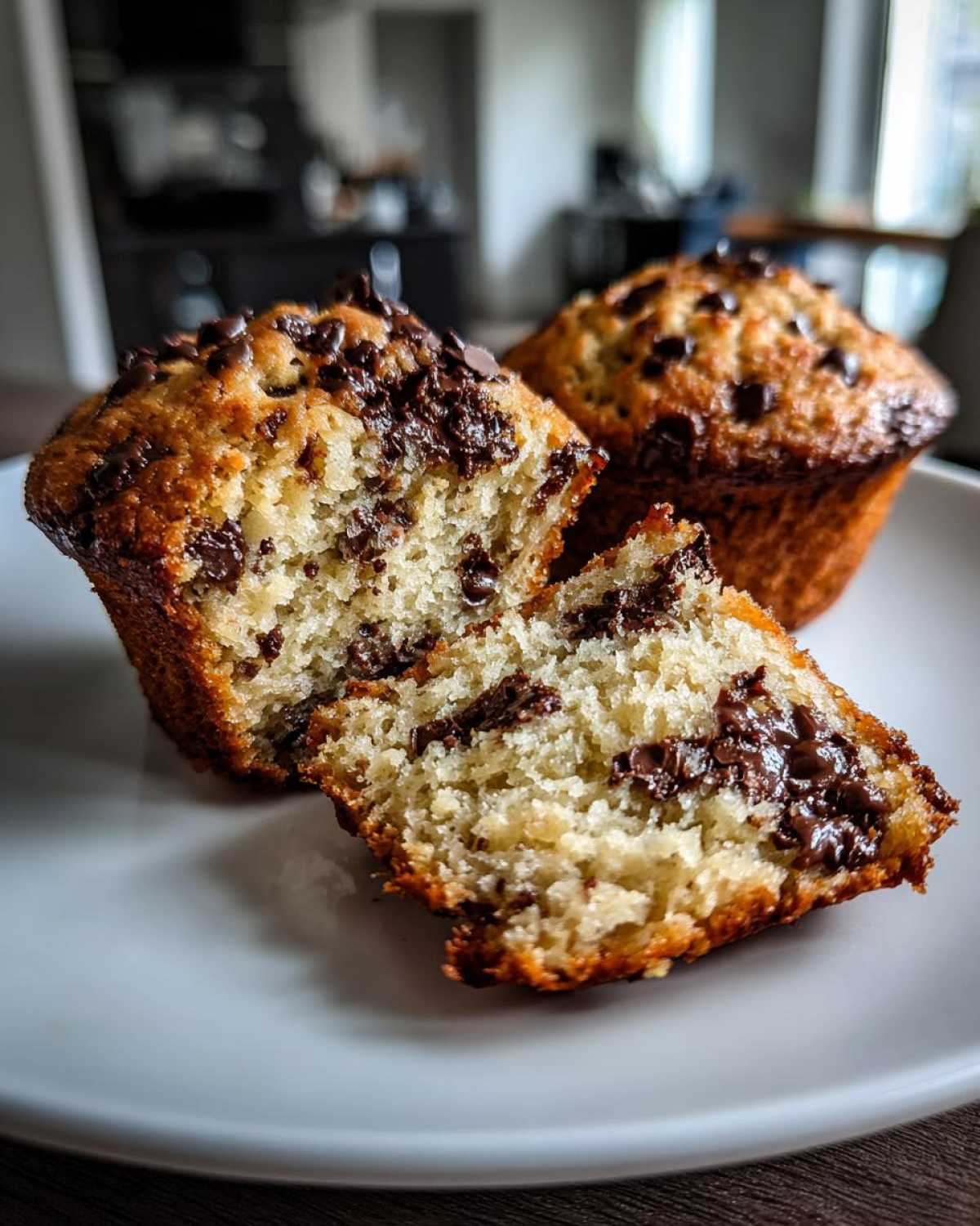 Oatmeal chocolate chip muffins - detail 4