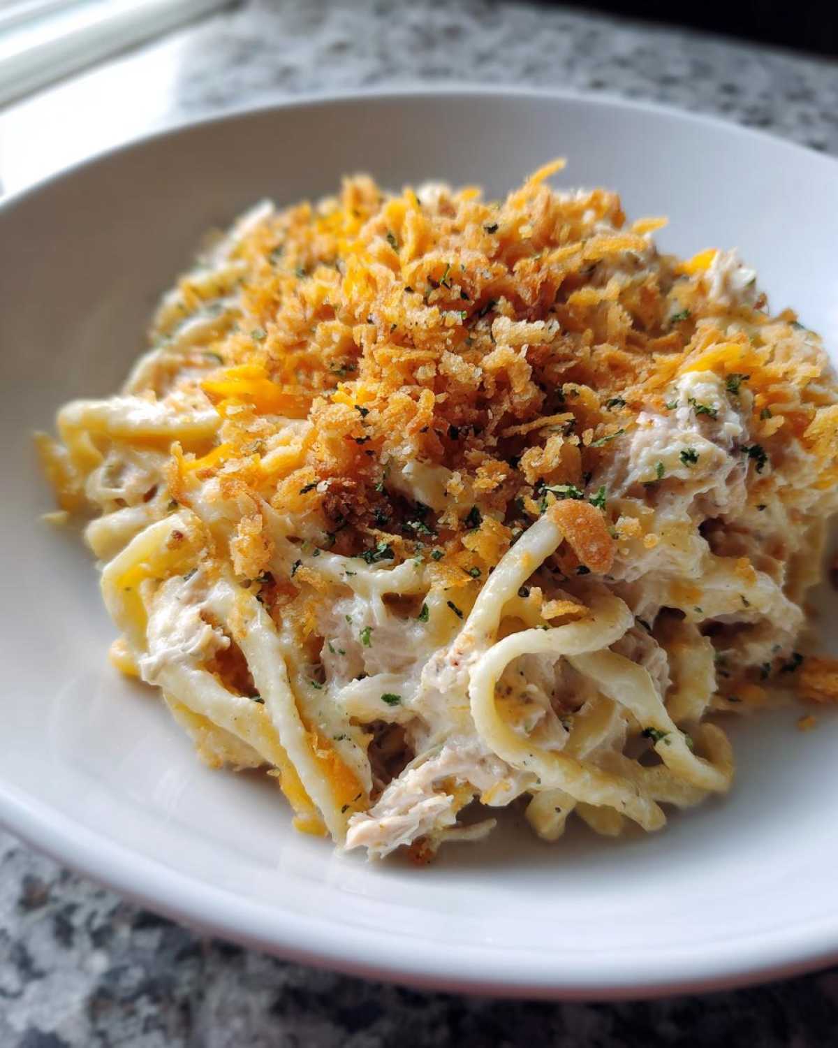Slow cooker tuna noodle casserole - detail 2