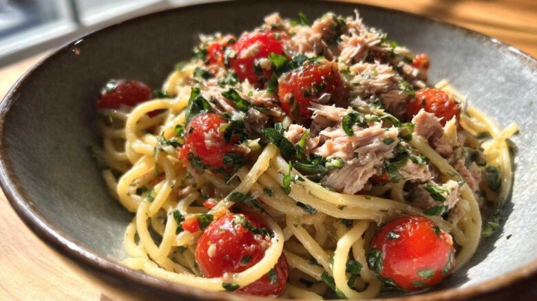 Tomato basil tuna pasta