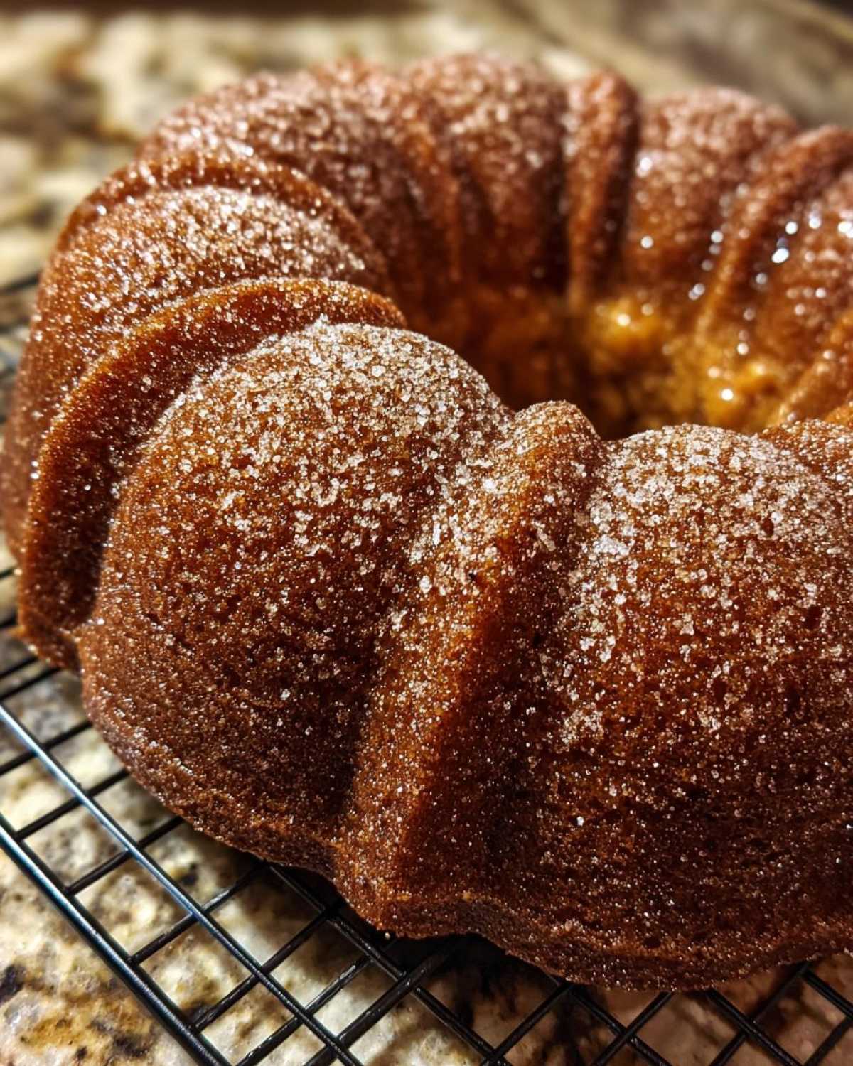 Apple Cider Donut Cake - detail 1