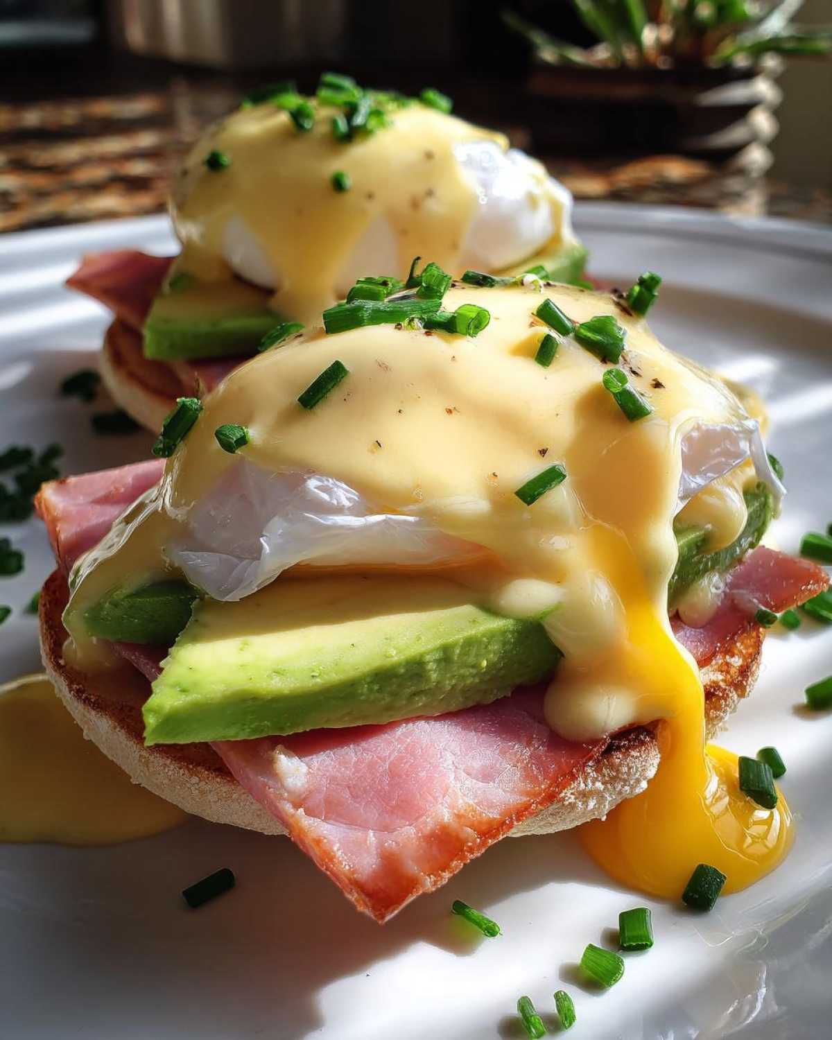 Avocado Eggs Benedict - detail 1