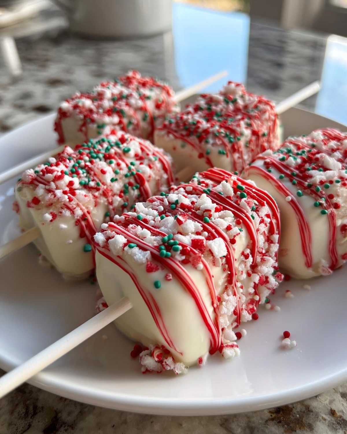 Candy Cane Marshmallow Pops - detail 1