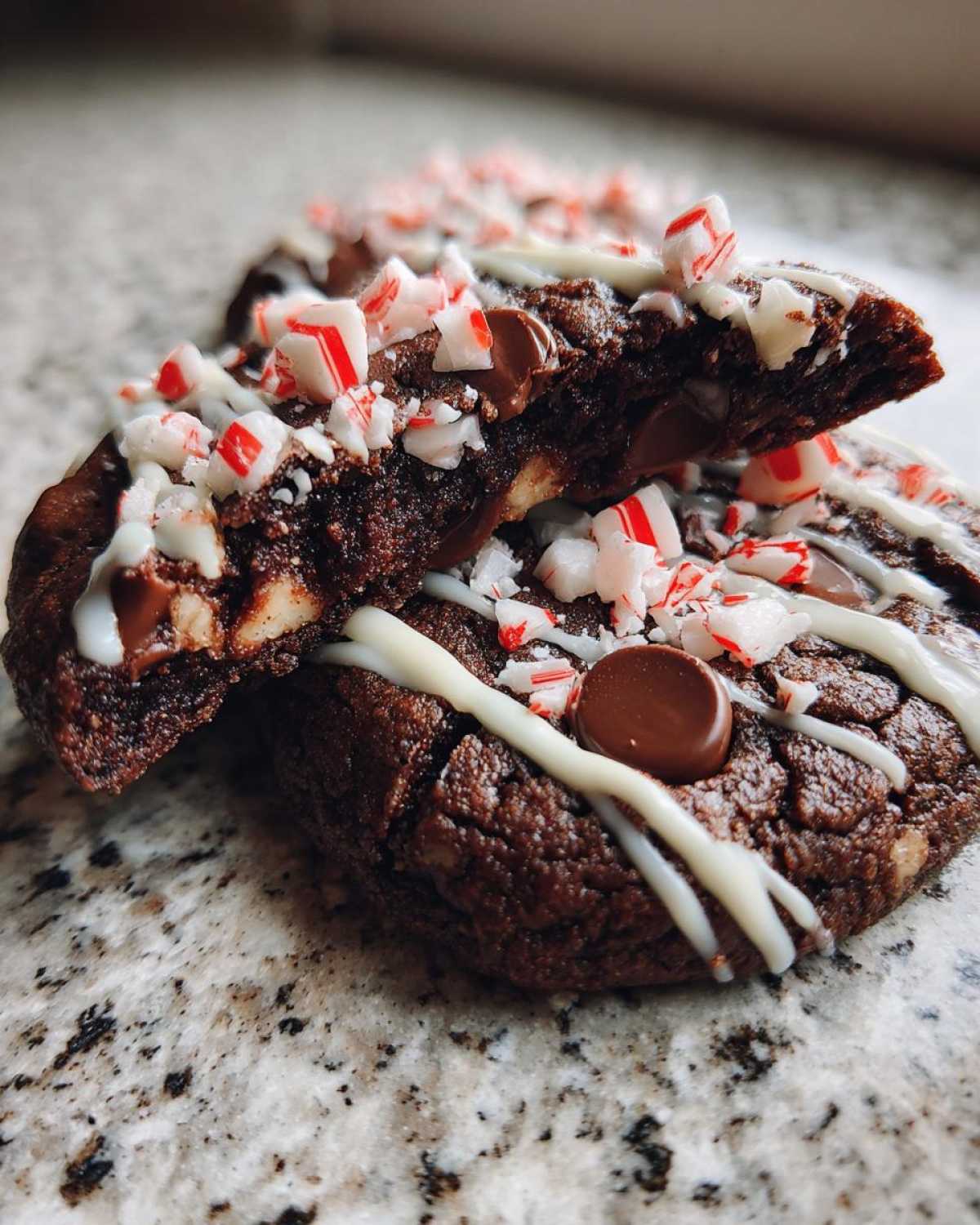 Chocolate Peppermint Bark Cookies - detail 4