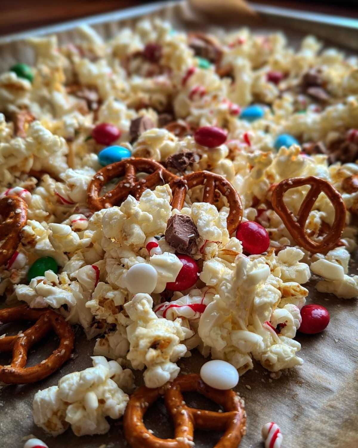 Christmas Popcorn Crunch - detail 4