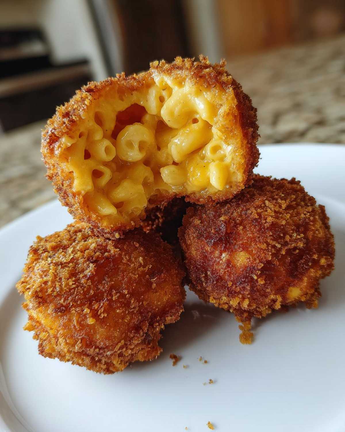 Mac and Cheese Balls - detail 4