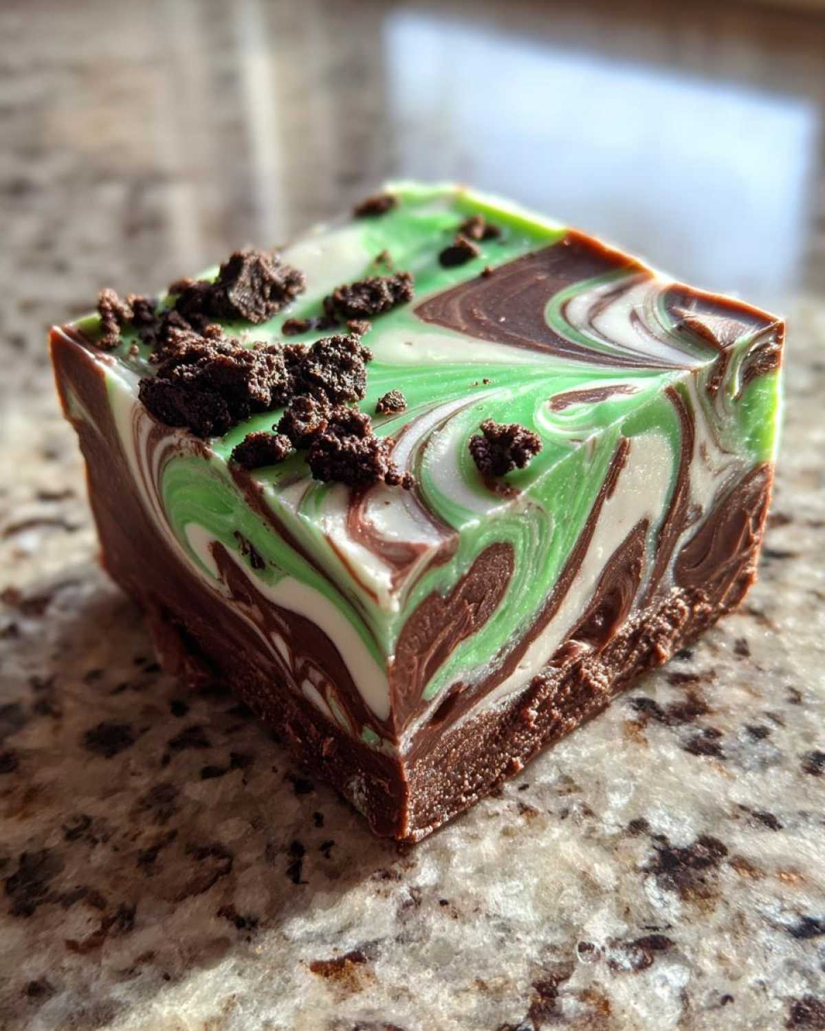 Merry Mint Oreo Fudge - detail 3