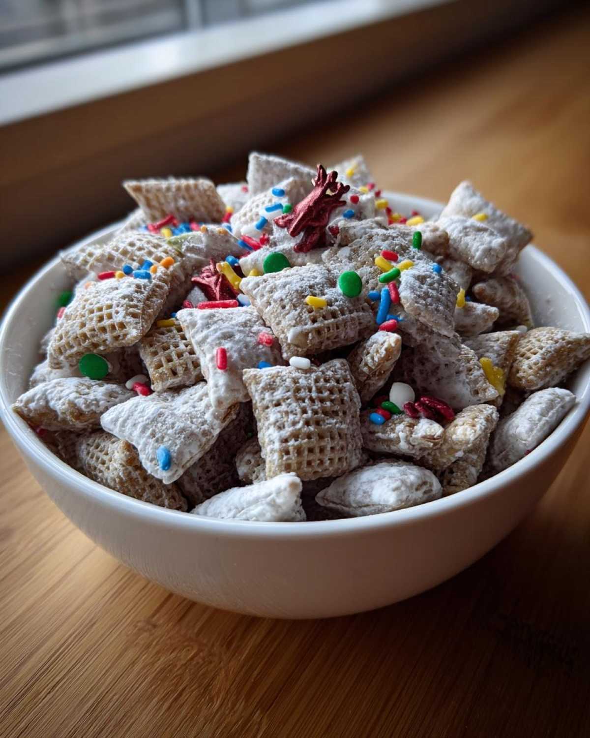 Reindeer Chow Mix - detail 3