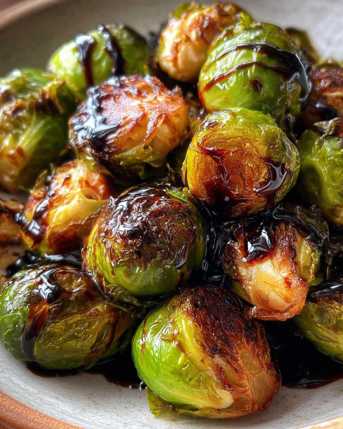 Roasted Brussels Sprouts with Balsamic Glaze - detail 1