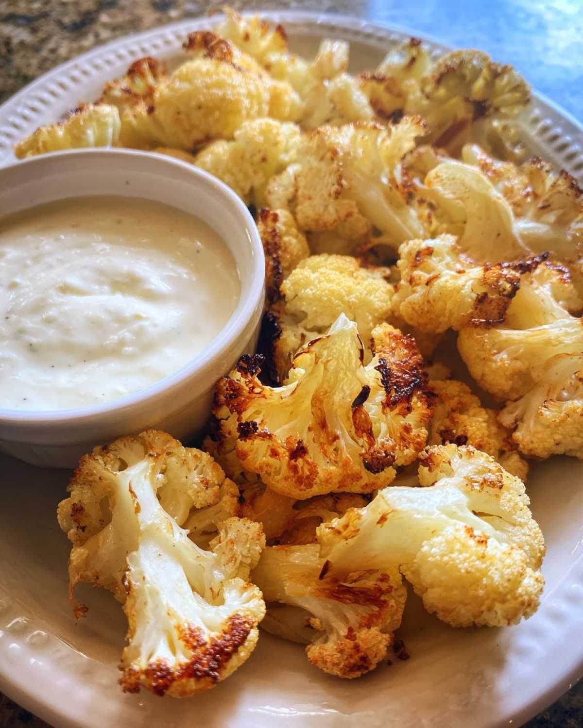 Roasted Cauliflower with Garlic Aioli - detail 2