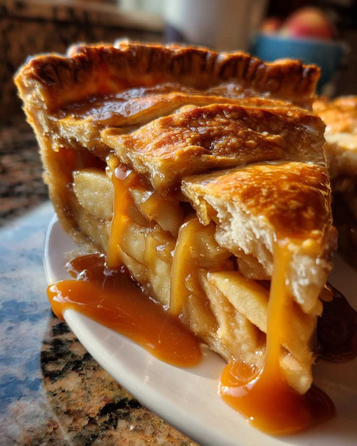 Salted Caramel Apple Pie - detail 4
