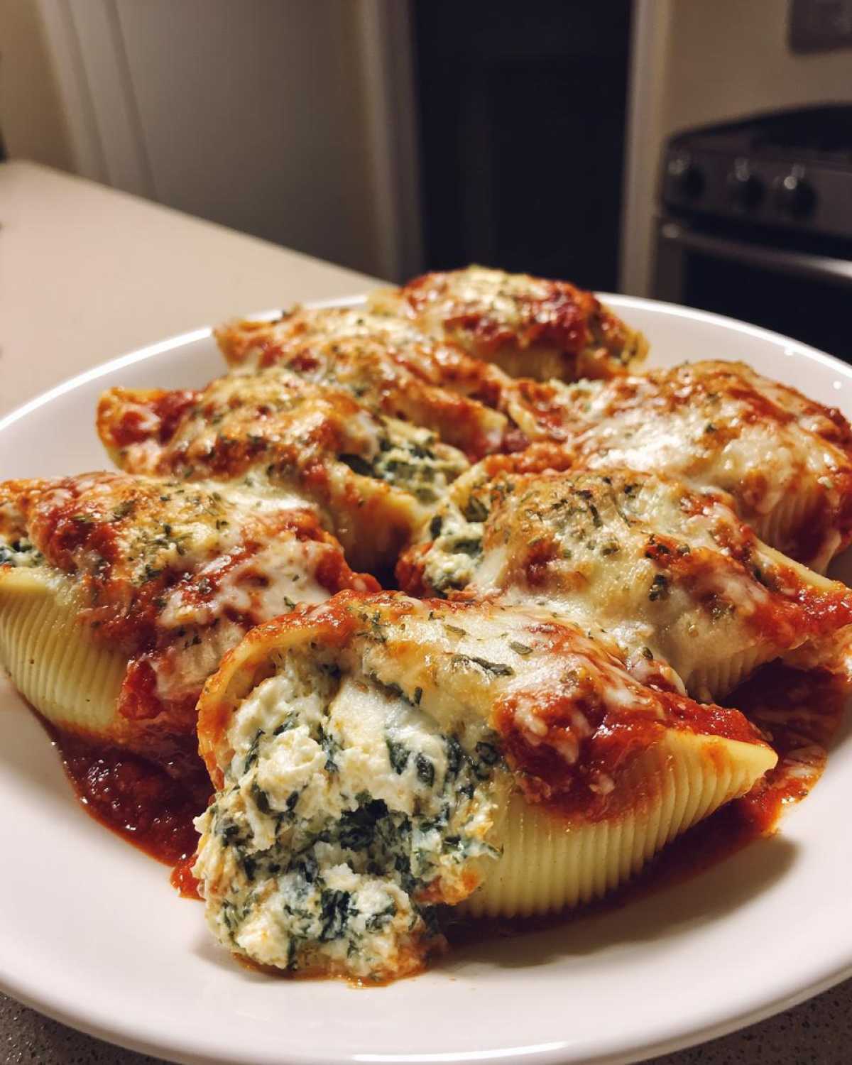 Stuffed Shells Florentine - detail 2