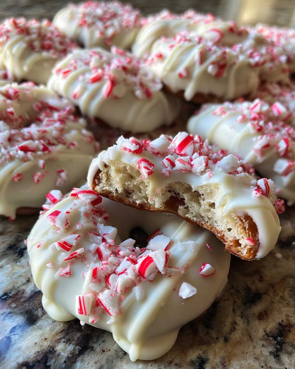 White Chocolate Peppermint Pretzels - detail 3
