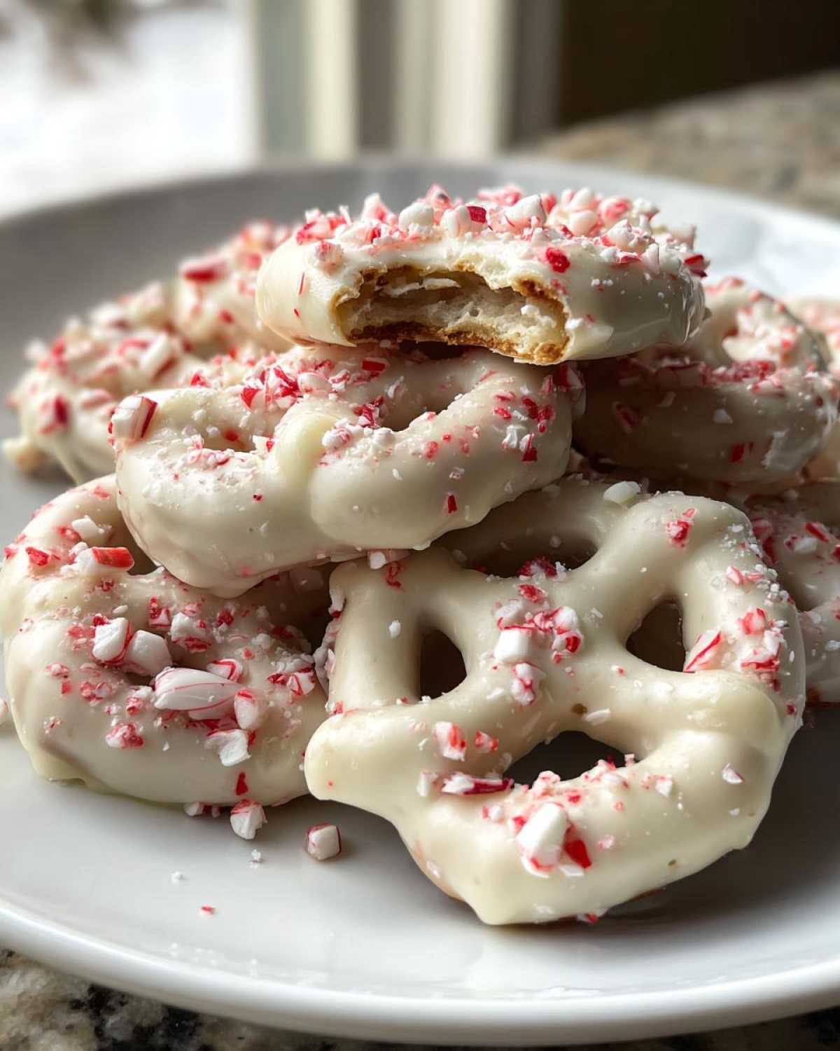 White Chocolate Peppermint Pretzels - detail 2