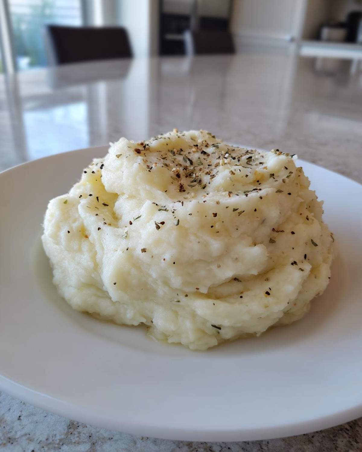 Creamy Garlic Mashed Cauliflower - detail 3