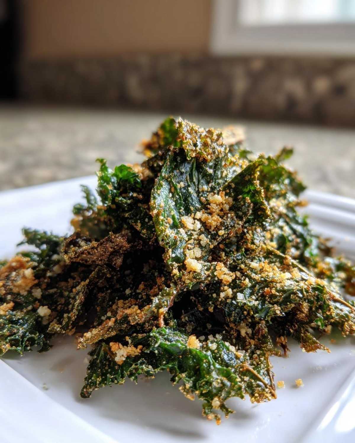 Crispy Parmesan Kale Chips - detail 4