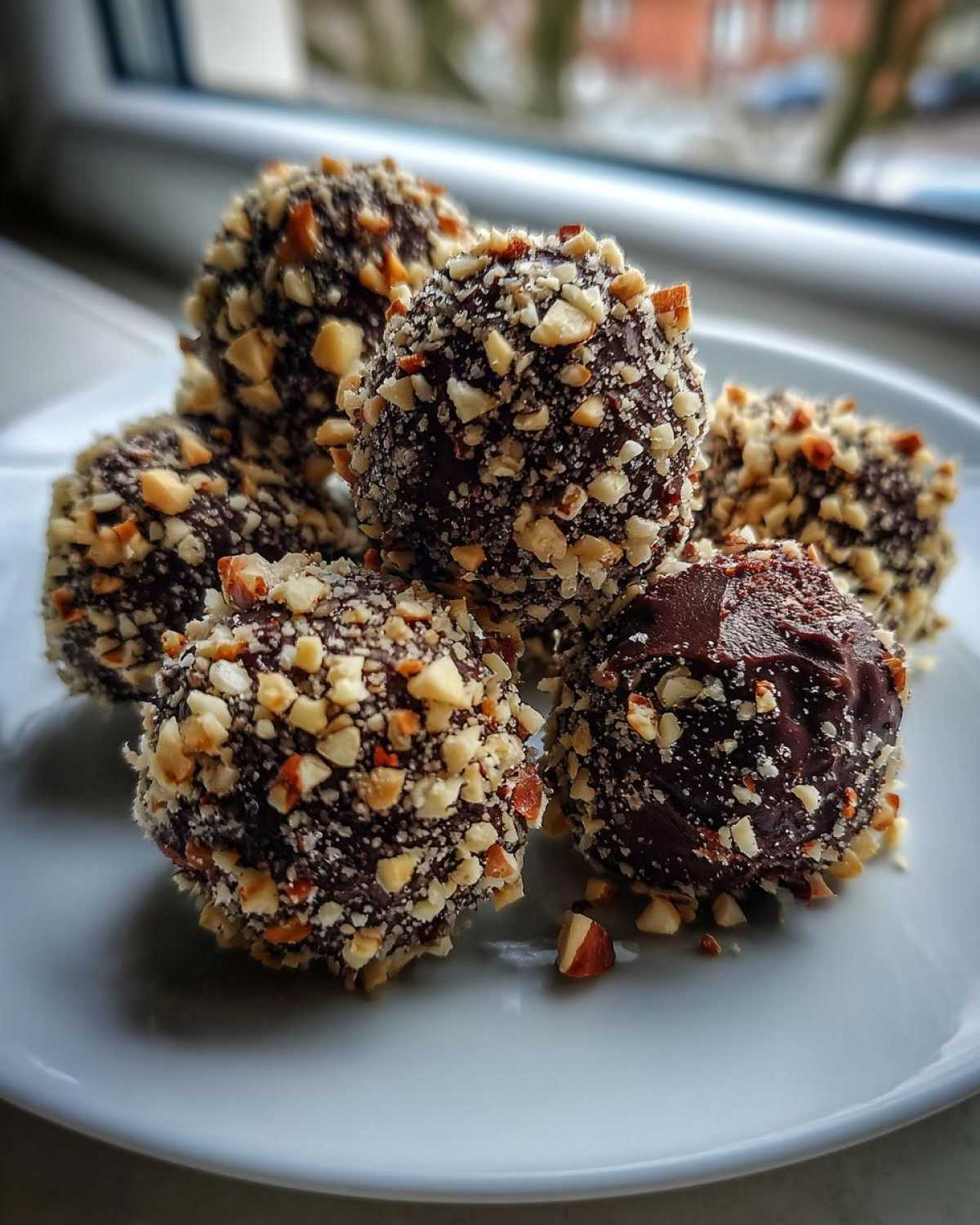 Decadent Hazelnut Mocha Truffles - detail 1