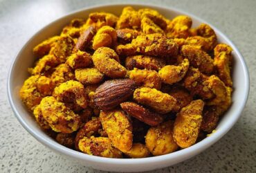 Ginger Turmeric Spiced Nuts
