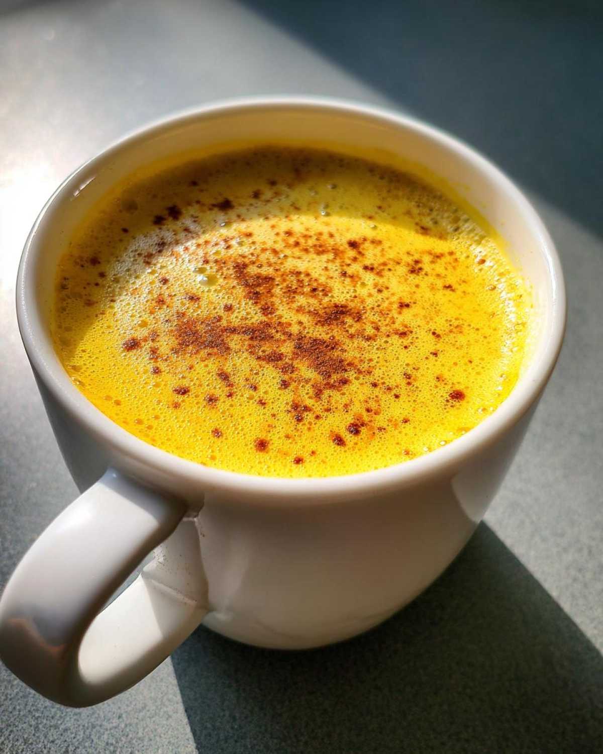 Golden Turmeric Latte - detail 2