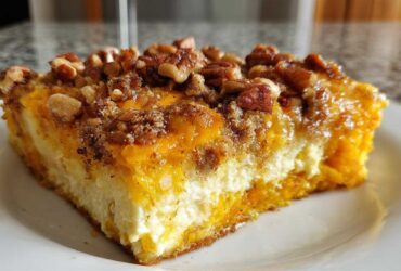 Keto squash casserole