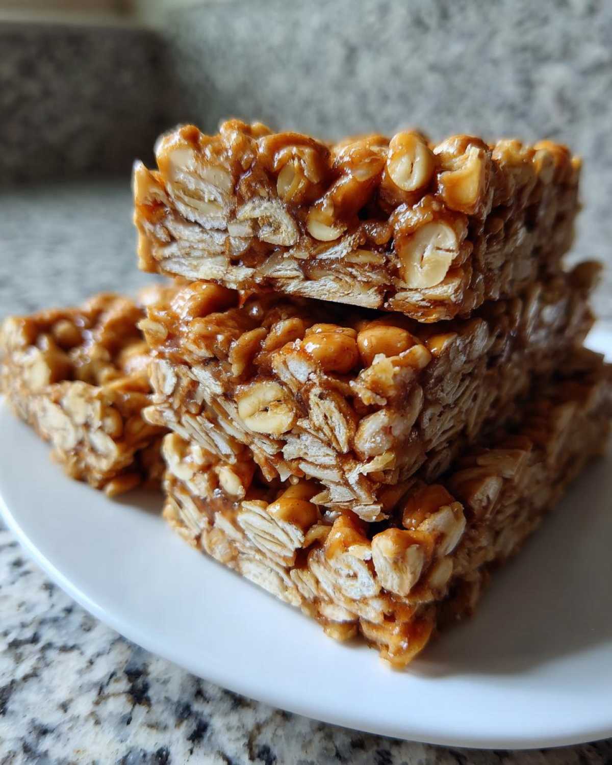 Maple Peanut Granola Bars - detail 1