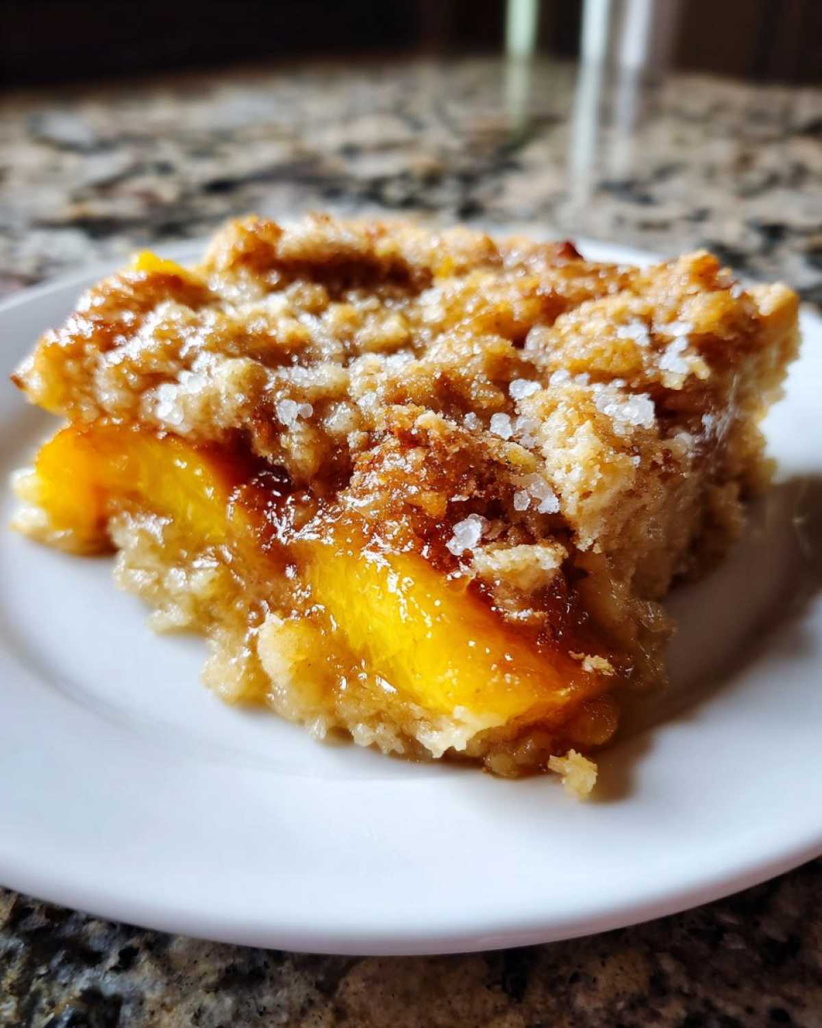 Peach Cobbler with Fresh Peaches - detail 1