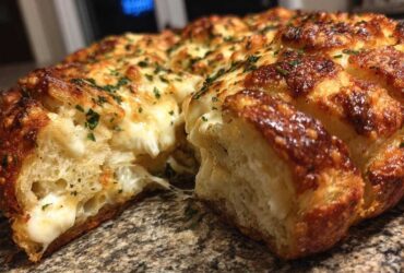 Pull-Apart Cheesy Garlic Breadsticks