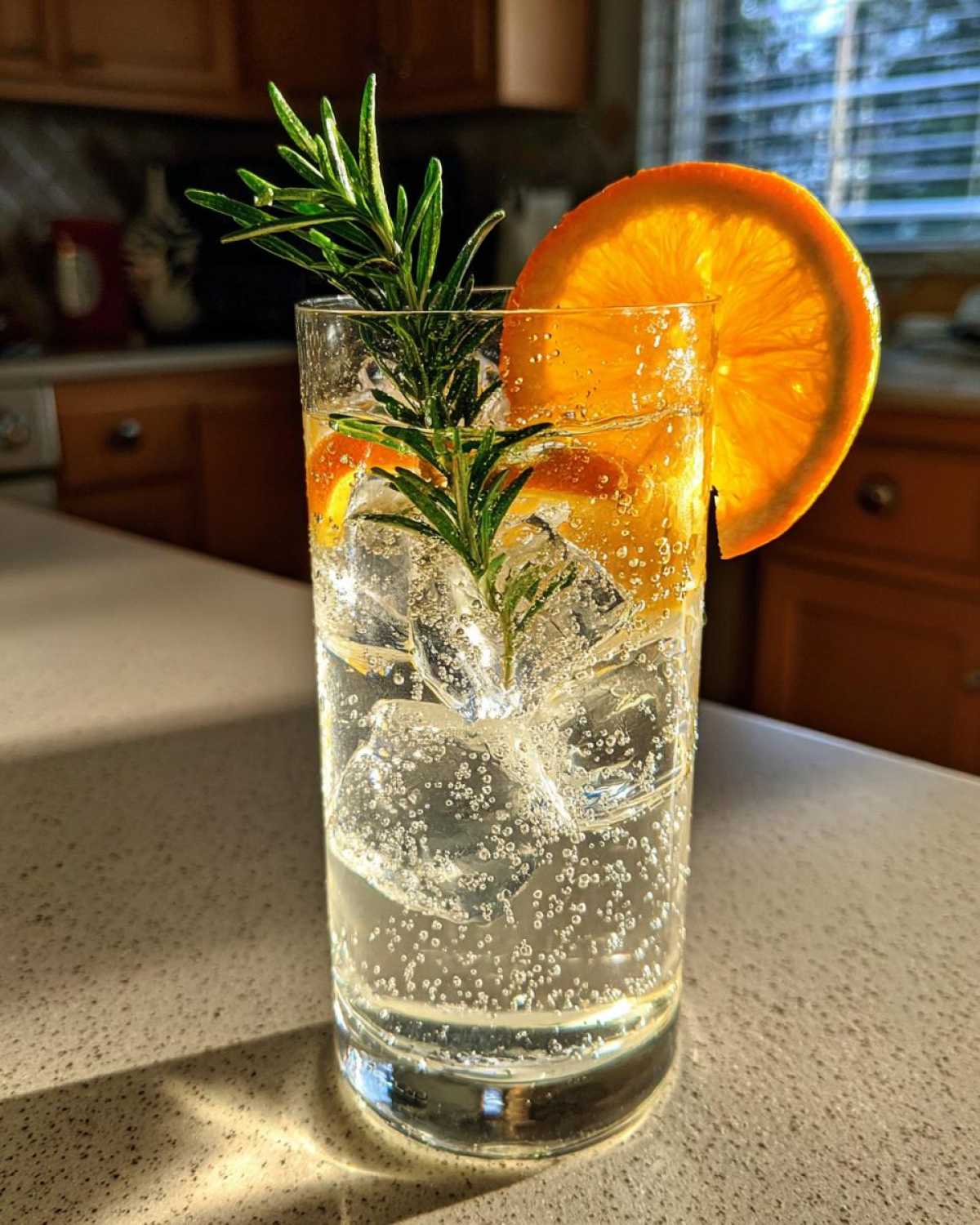 Rosemary Citrus Sparkler - detail 1