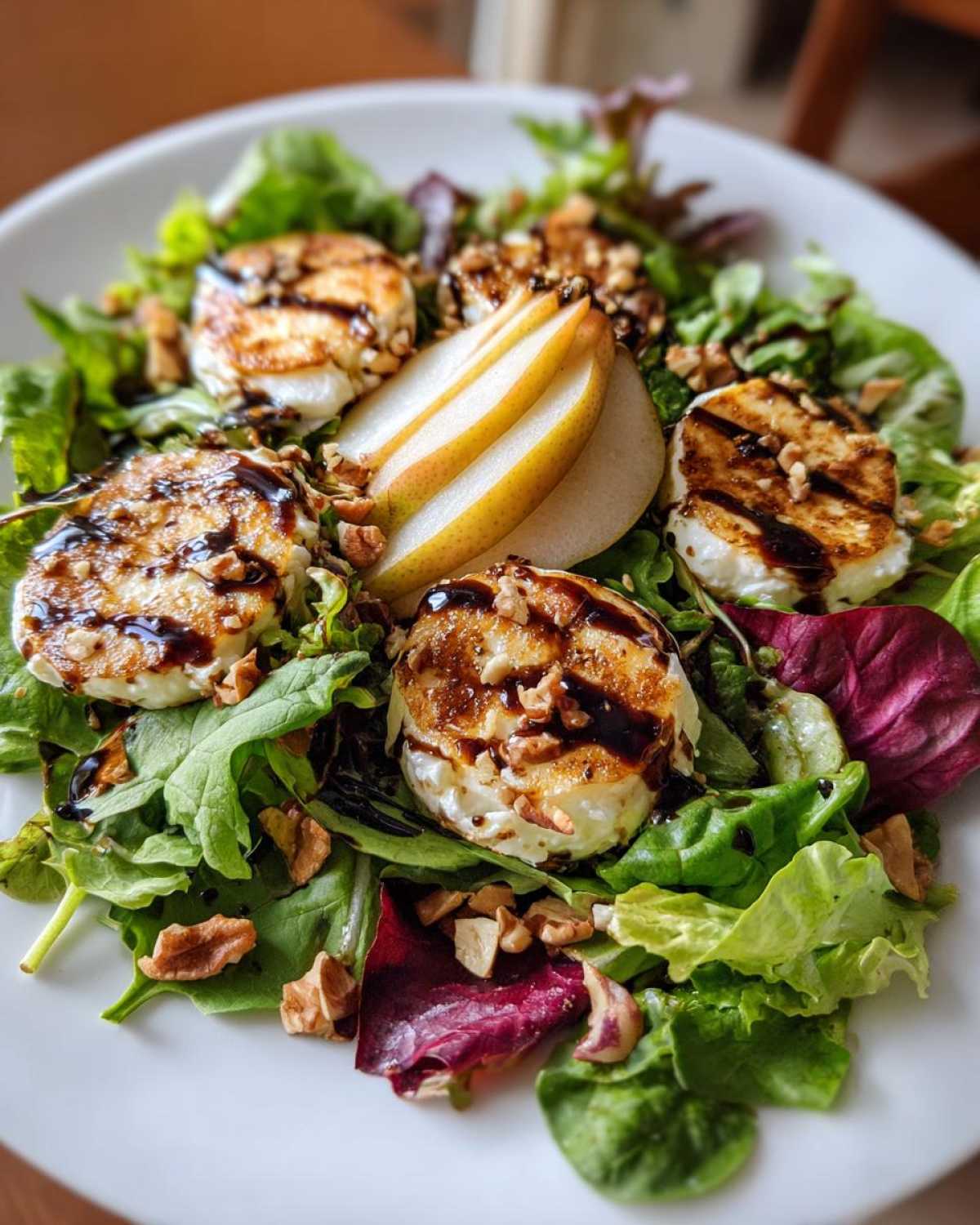 Warm Goat Cheese and Pear Salad - detail 1